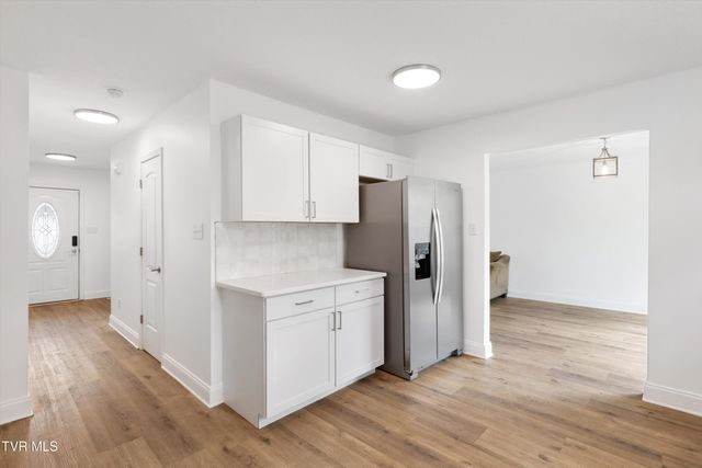 6817 Audrianna Lane, Knoxville, TN 37918