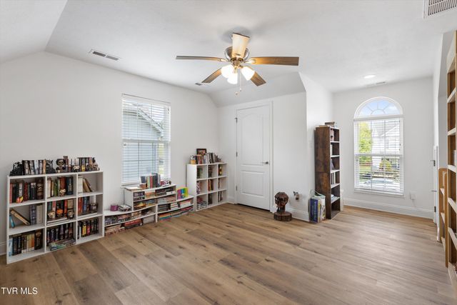 6817 Audrianna Lane, Knoxville, TN 37918