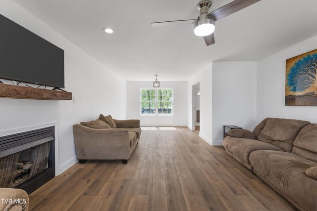 6817 Audrianna Lane, Knoxville, TN 37918