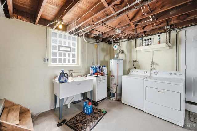 4013 Walter Avenue, Cheviot, OH 45211