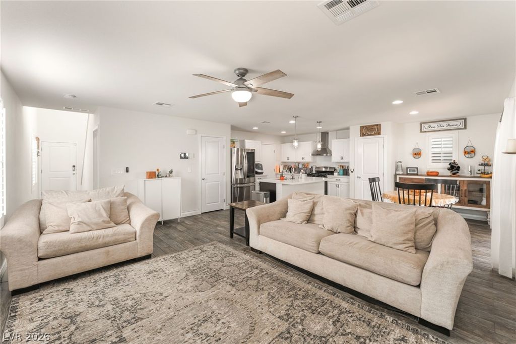 3668 Via Mariposa Avenue, Las Vegas, NV 89115 — photo 5