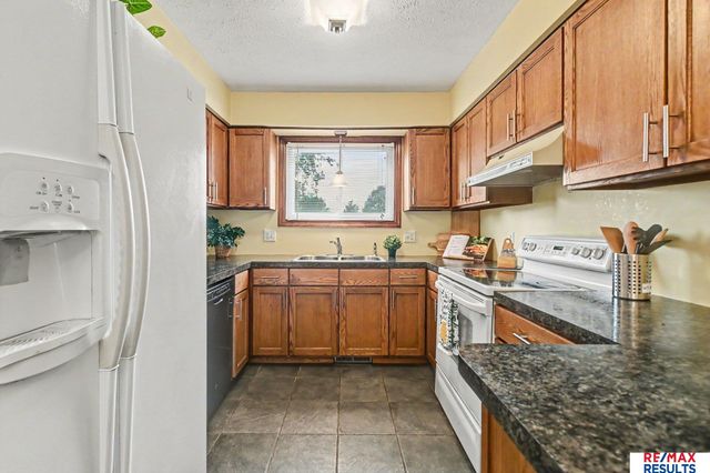 7204 S 149 Circle, Omaha, NE 68138