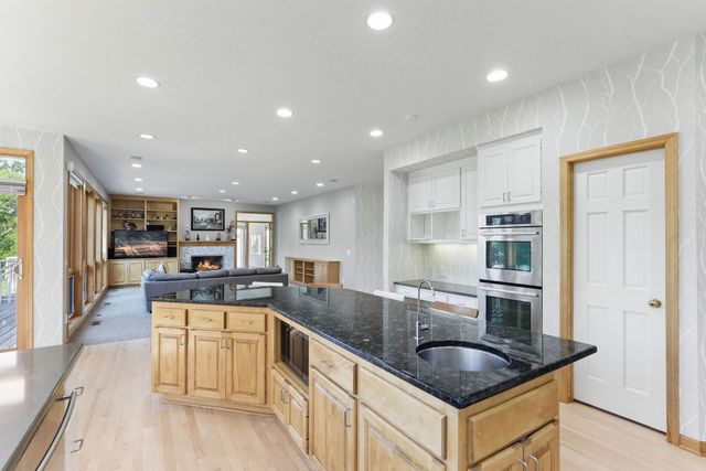 18715 24th Avenue N, Plymouth, MN 55447