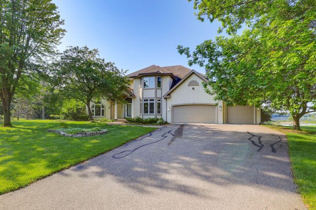 18715 24th Avenue N, Plymouth, MN 55447