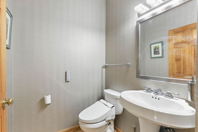 18715 24th Avenue N, Plymouth, MN 55447