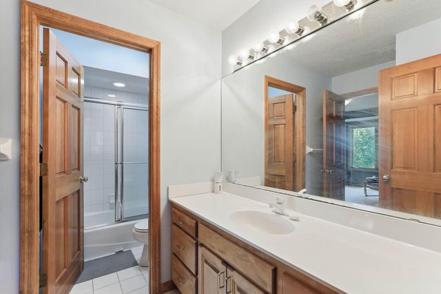 18715 24th Avenue N, Plymouth, MN 55447