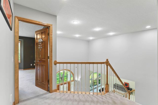 18715 24th Avenue N, Plymouth, MN 55447