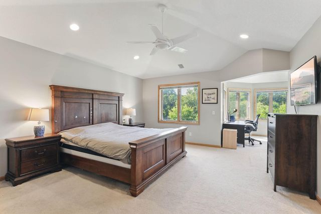 18715 24th Avenue N, Plymouth, MN 55447