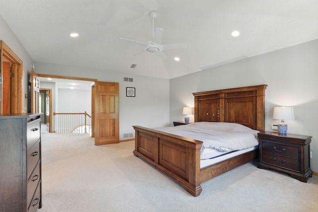 18715 24th Avenue N, Plymouth, MN 55447