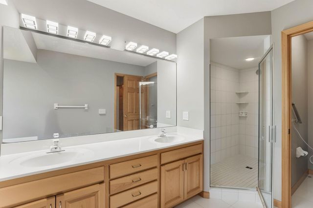 18715 24th Avenue N, Plymouth, MN 55447