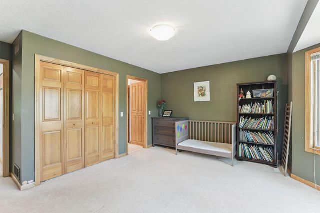 18715 24th Avenue N, Plymouth, MN 55447