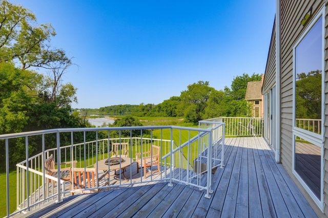 18715 24th Avenue N, Plymouth, MN 55447