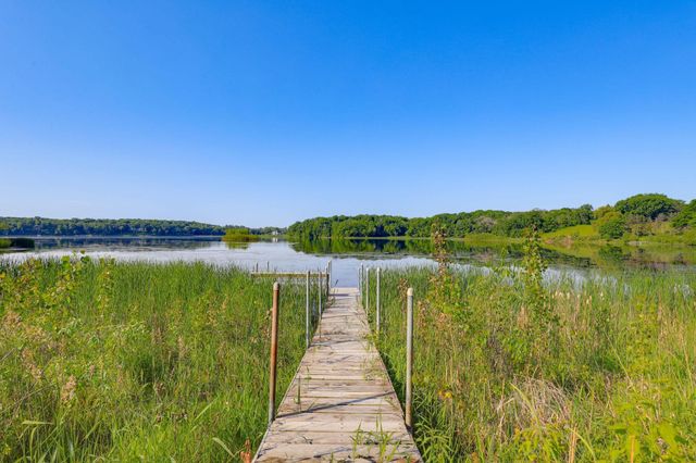 18715 24th Avenue N, Plymouth, MN 55447