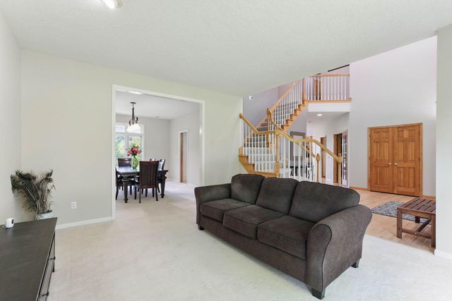 18715 24th Avenue N, Plymouth, MN 55447