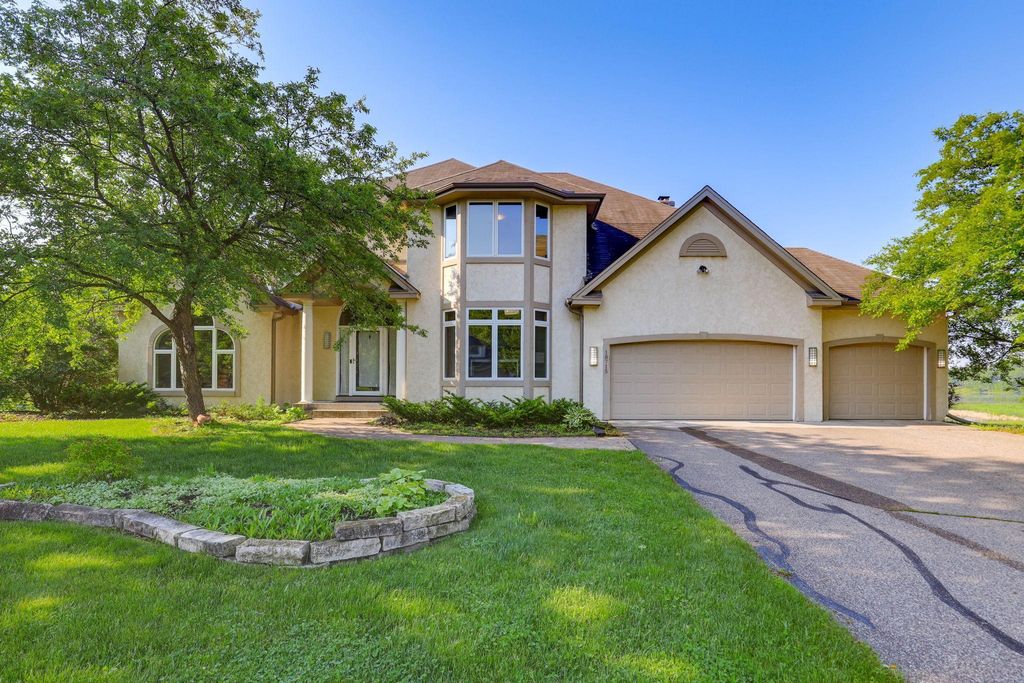 18715 24th Avenue N, Plymouth, MN 55447