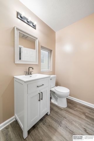 7306 S 28th Street, Bellevue, NE 68147