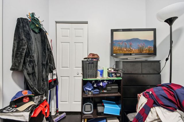 917 N Sacramento Boulevard, Chicago, IL 60622