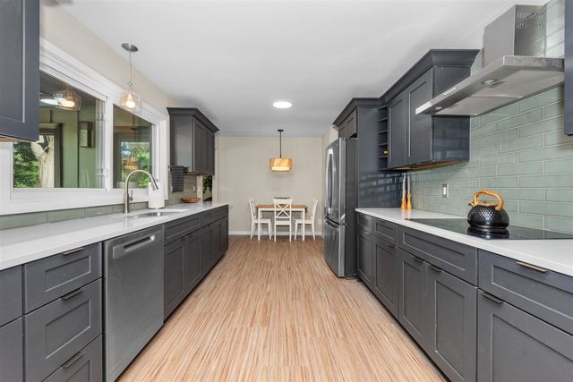 3446 Charing Cross Road, Ann Arbor, MI 48108
