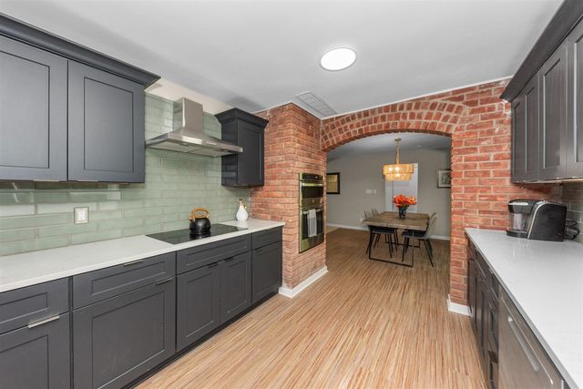 3446 Charing Cross Road, Ann Arbor, MI 48108