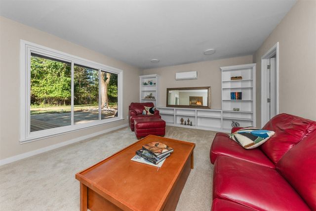 3446 Charing Cross Road, Ann Arbor, MI 48108