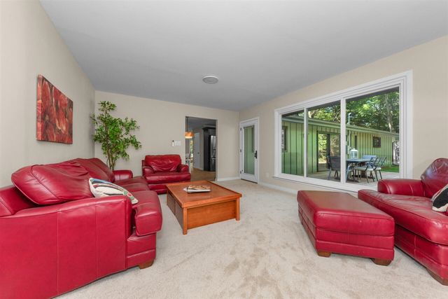3446 Charing Cross Road, Ann Arbor, MI 48108
