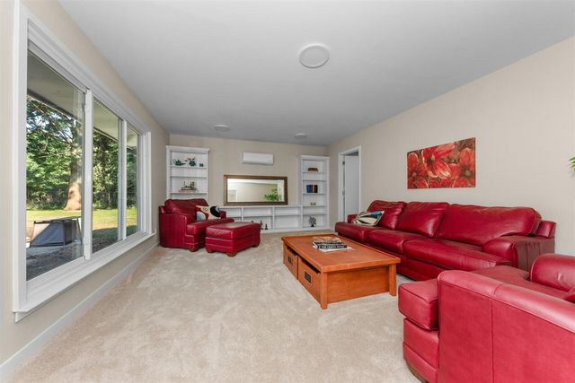 3446 Charing Cross Road, Ann Arbor, MI 48108