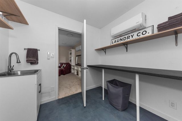 3446 Charing Cross Road, Ann Arbor, MI 48108