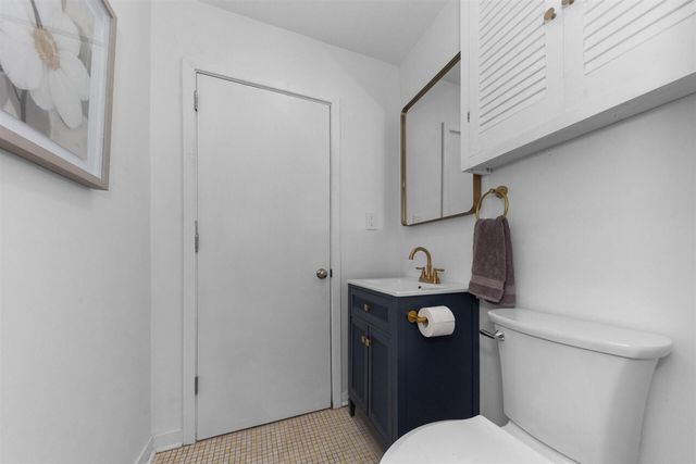 3446 Charing Cross Road, Ann Arbor, MI 48108