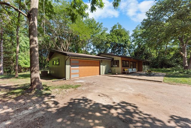3446 Charing Cross Road, Ann Arbor, MI 48108