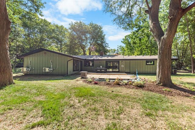 3446 Charing Cross Road, Ann Arbor, MI 48108