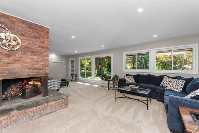 3446 Charing Cross Road, Ann Arbor, MI 48108