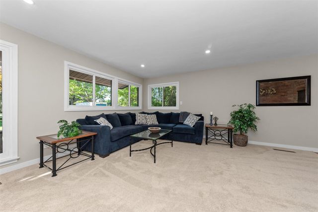 3446 Charing Cross Road, Ann Arbor, MI 48108