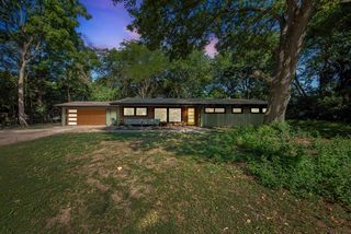 3446 Charing Cross Road, Ann Arbor, MI 48108