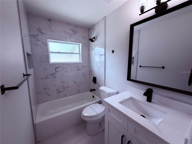 7005 THRASHER DRIVE, Tampa, FL 33610