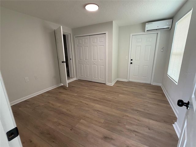 7005 THRASHER DRIVE, Tampa, FL 33610
