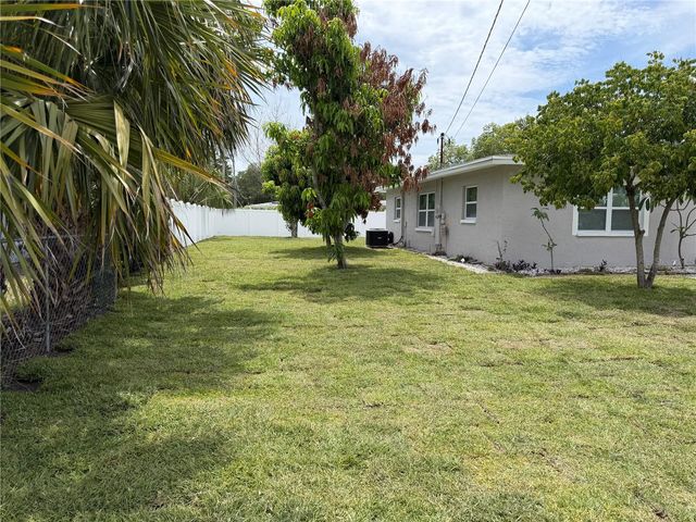 7005 THRASHER DRIVE, Tampa, FL 33610