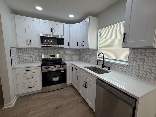 7005 THRASHER DRIVE, Tampa, FL 33610