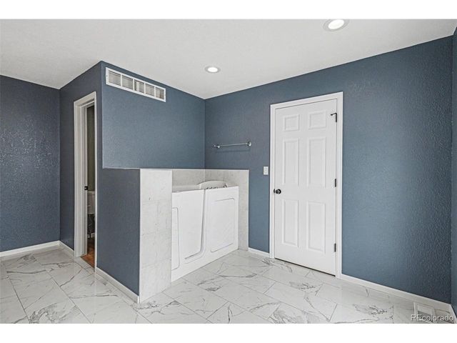 20734 E 49th Ave, Denver, CO 80249