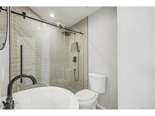 20734 E 49th Ave, Denver, CO 80249