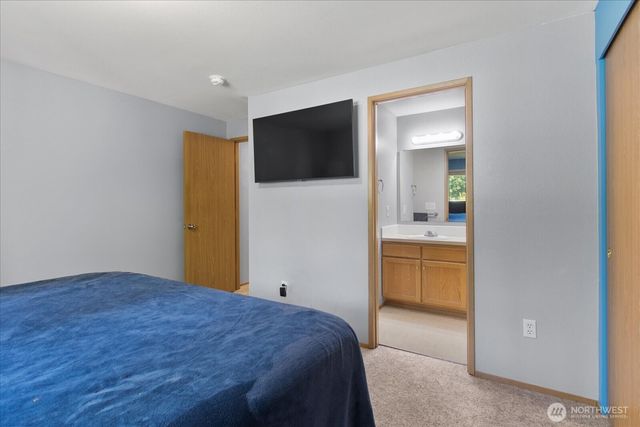 5805 105th Place NE, Marysville, WA 98270