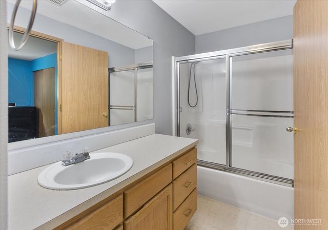 5805 105th Place NE, Marysville, WA 98270