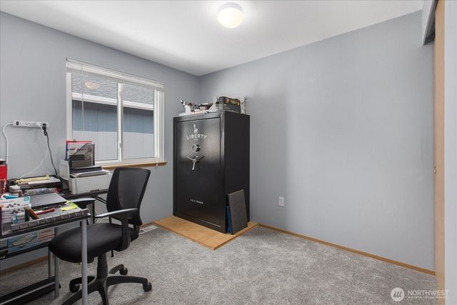 5805 105th Place NE, Marysville, WA 98270