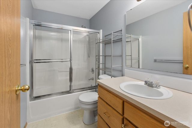 5805 105th Place NE, Marysville, WA 98270
