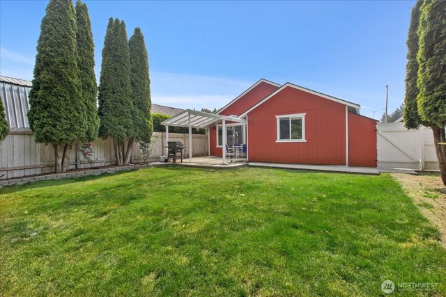 5805 105th Place NE, Marysville, WA 98270