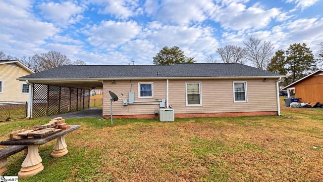 136 Raintree Drive, Spartanburg, SC 29301