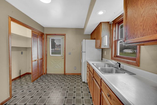 204 Railroad Avenue, Westville, IN 46391