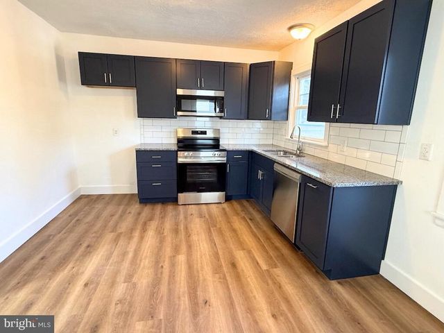 264 CHURCH ST, Millersburg, PA 17061