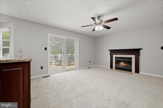 8209 MOSSY STONE CT, Laurel, MD 20723
