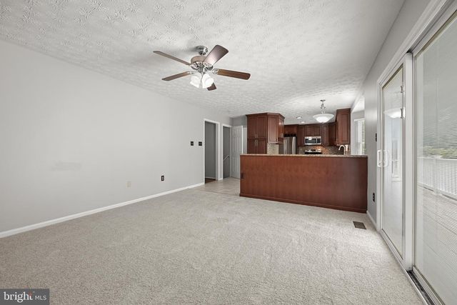 8209 MOSSY STONE CT, Laurel, MD 20723