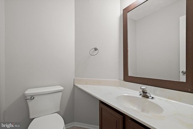 8209 MOSSY STONE CT, Laurel, MD 20723